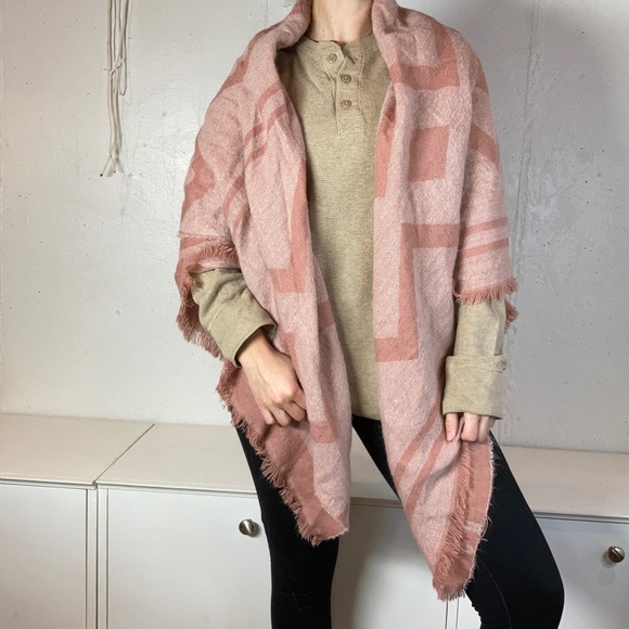 Pink + Red Soft Fringe Scarf - Picture 4 of 6